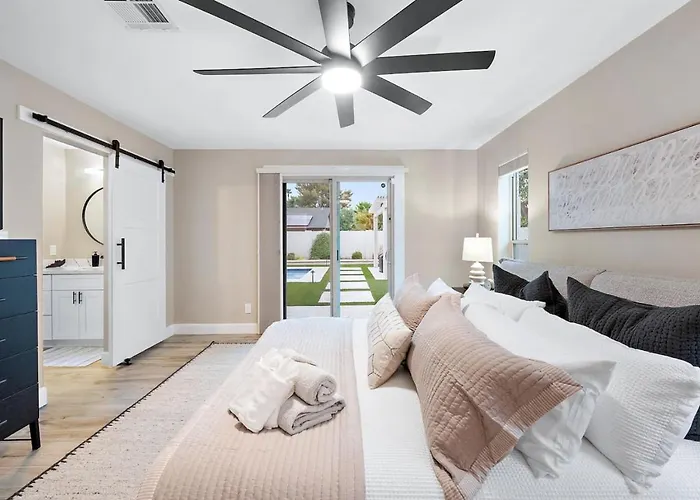 Luxe 4br Oasis With Private Pool Bbq And Ev Chrger * Phoenix