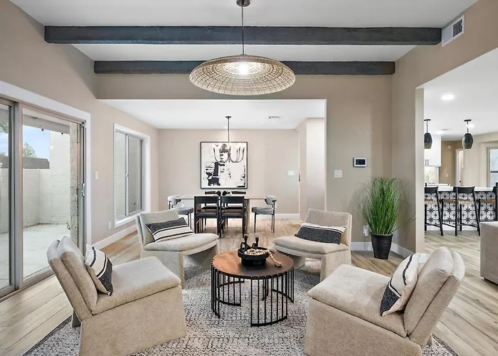 Dom wakacyjny Luxe 4br Oasis With Private Pool Bbq And Ev Chrger *