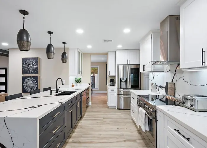 Holiday home Luxe 4br Oasis With Private Pool Bbq And Ev Chrger Phoenix
