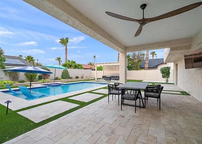 Luxe 4br Oasis With Private Pool Bbq And Ev Chrger * Phoenix