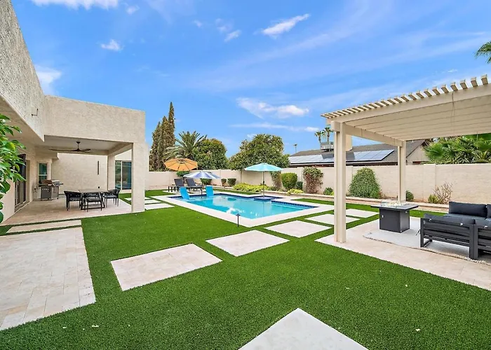Luxe 4br Oasis With Private Pool Bbq And Ev Chrger Dom wakacyjny